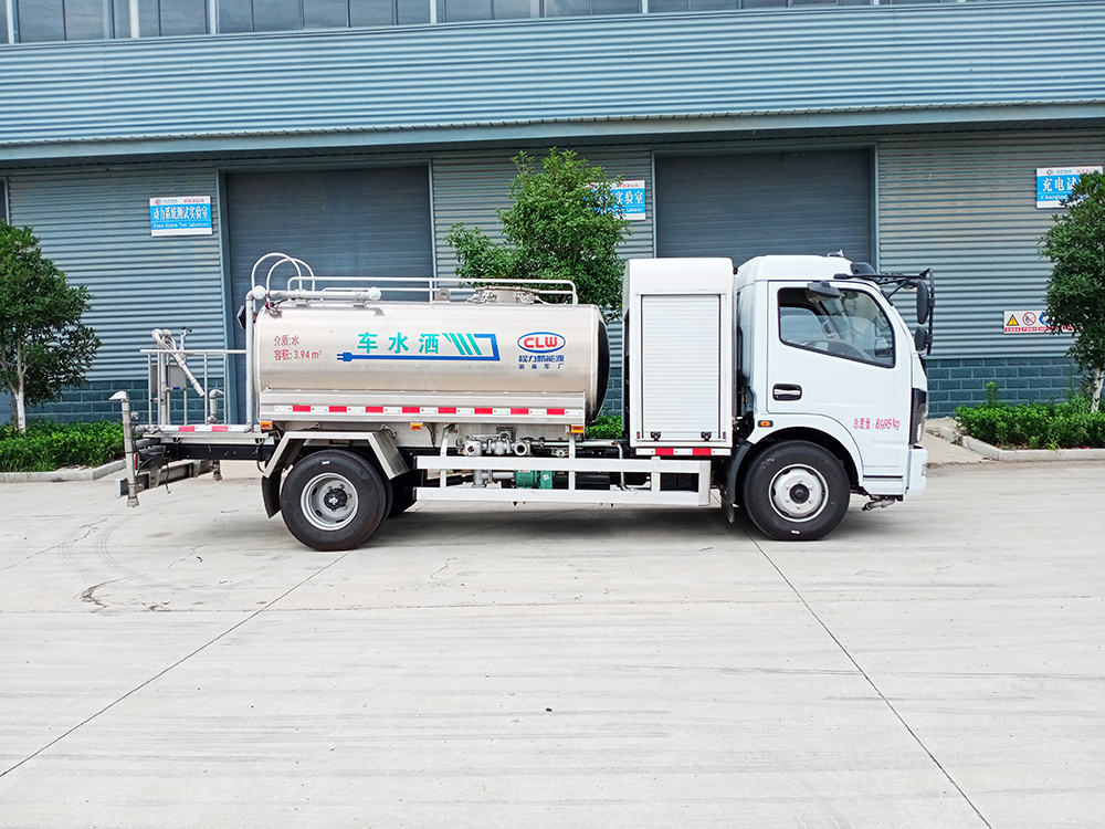 CL5093GSSBEV东风5方纯电动洒水车