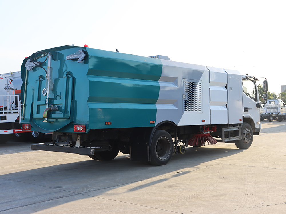 CL5121TXSBEV福田纯电动洗扫车